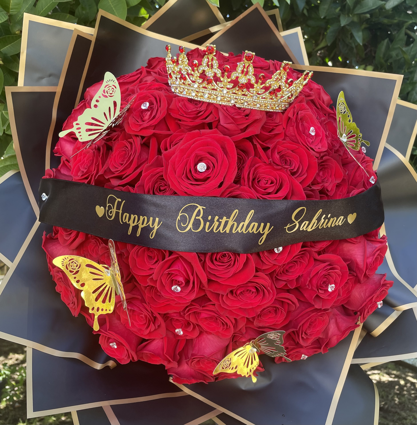 Custom Ramo Buchon 100 Roses